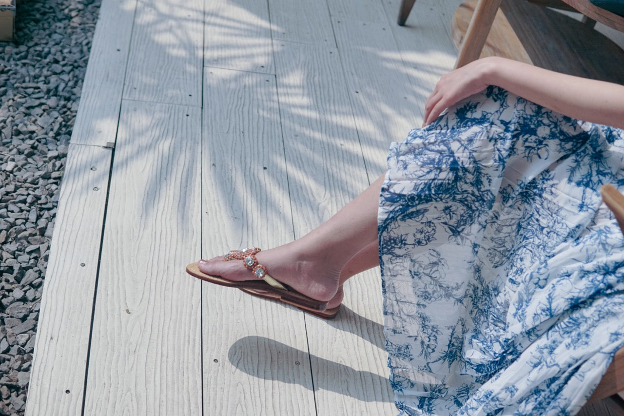 Capturing this Season's Trends with Pasha Sandals: Style Guide for an Updated Look